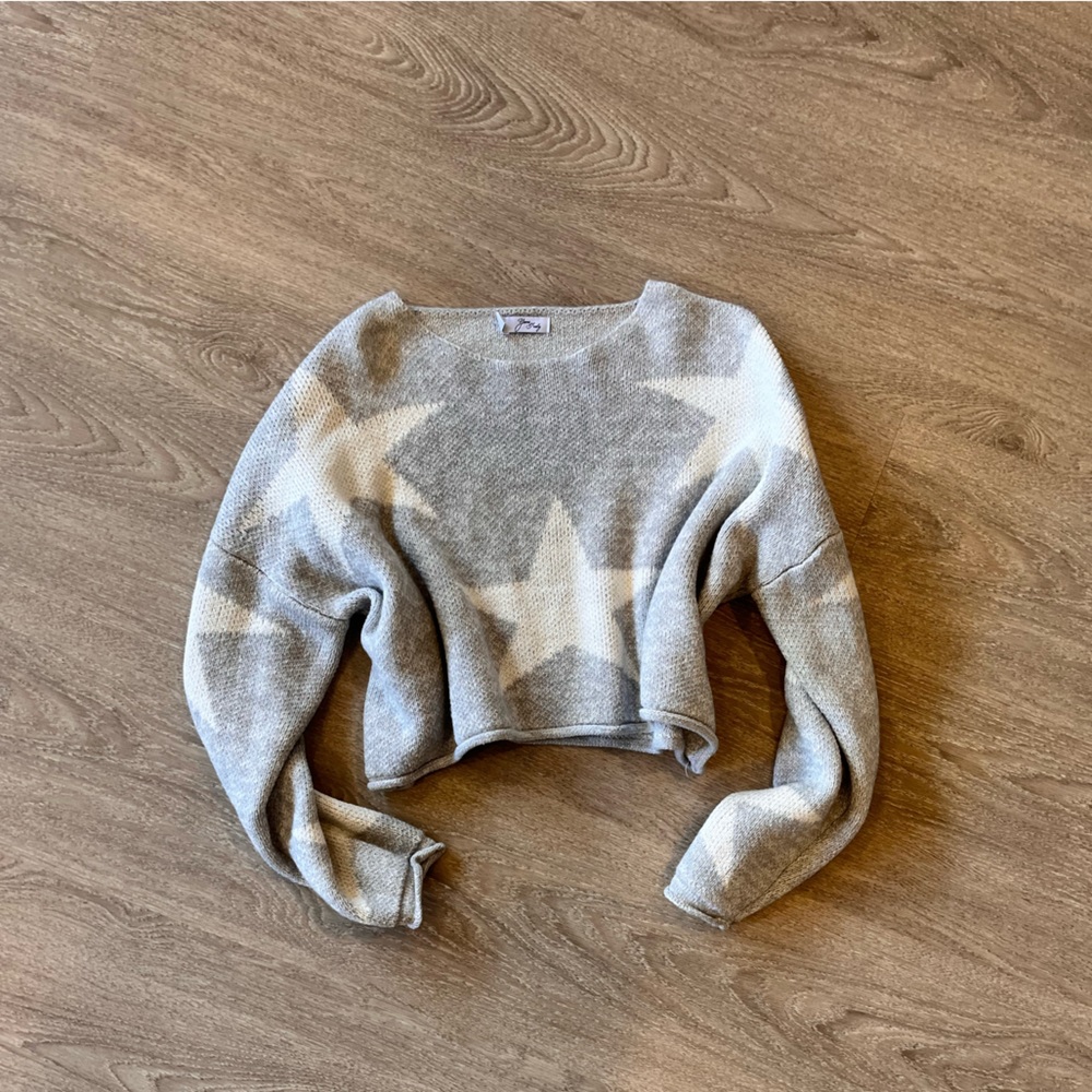 Cropped sweater